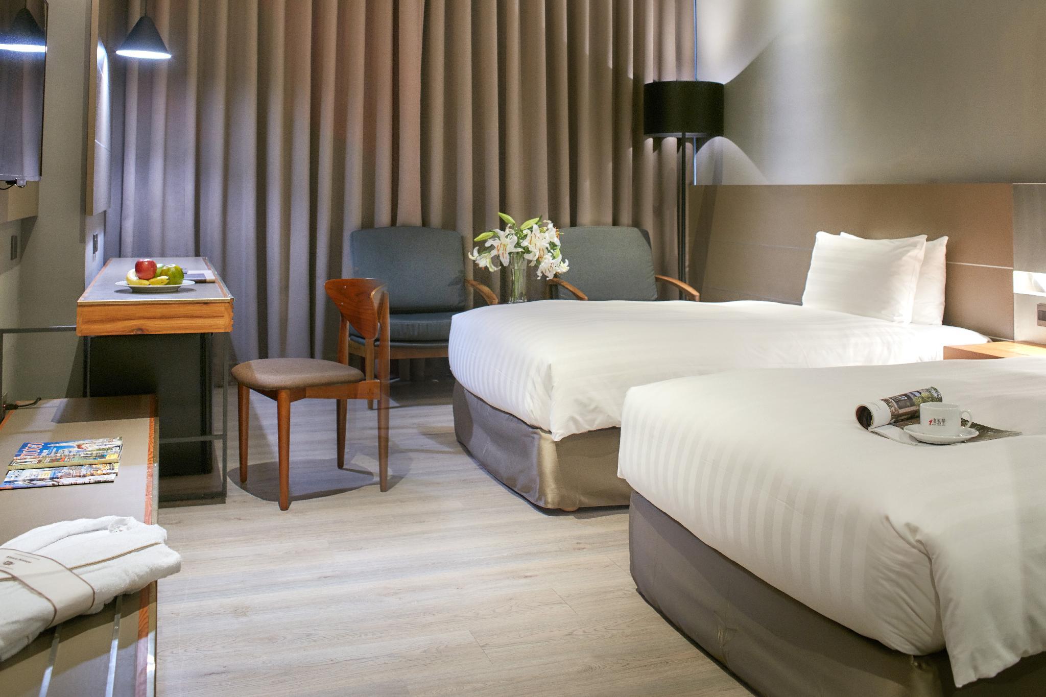 Standard, Twin Beds