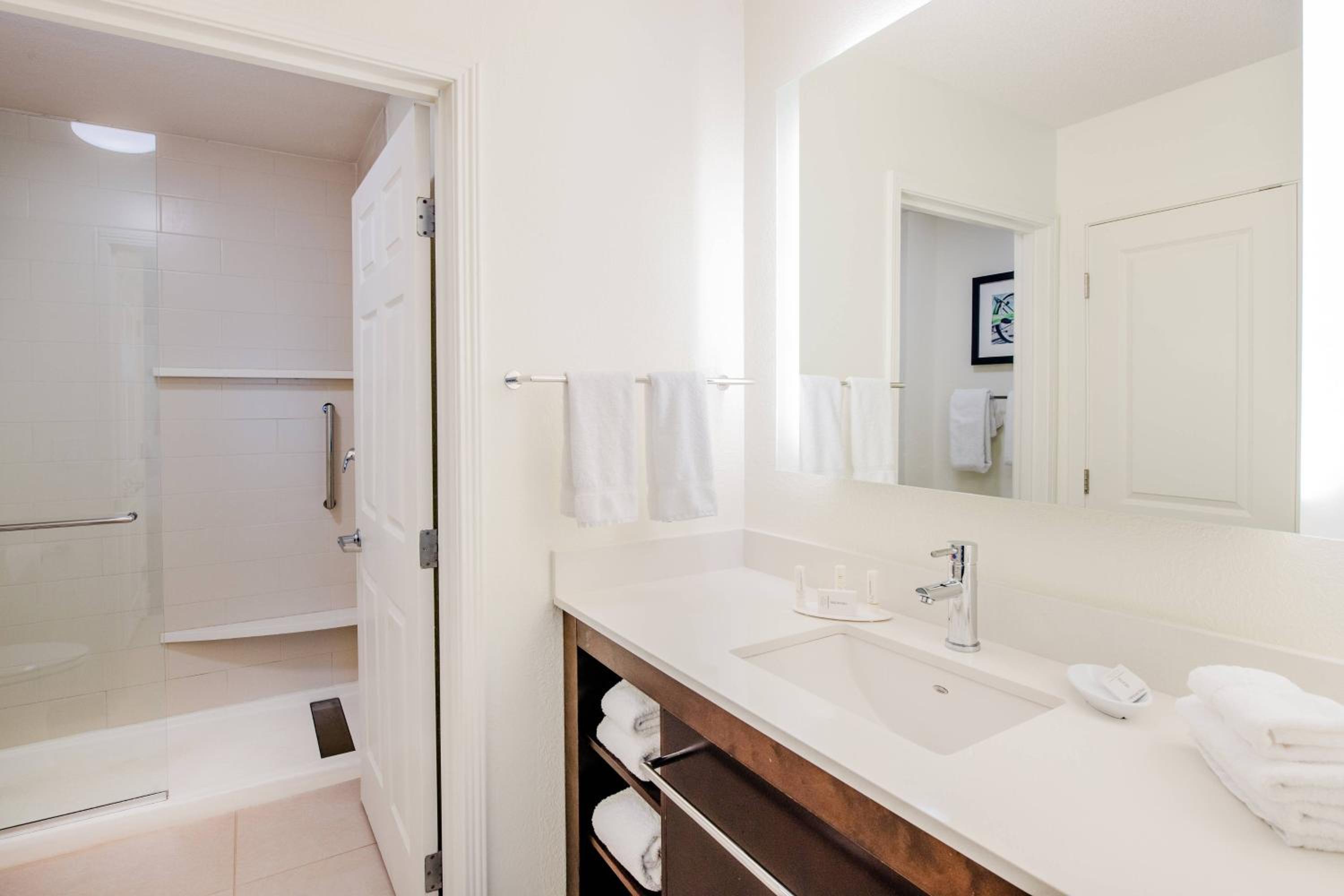 Studio, Suite, King Bed, Sofa, Allergy Friendly