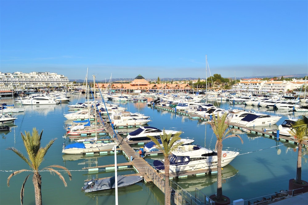 Marina Plaza by Garvetur 52/66