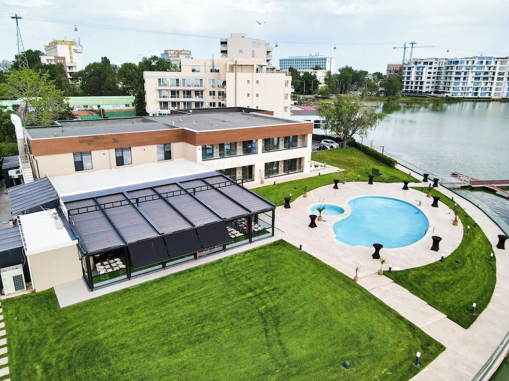 Belinda Hotel 15/19