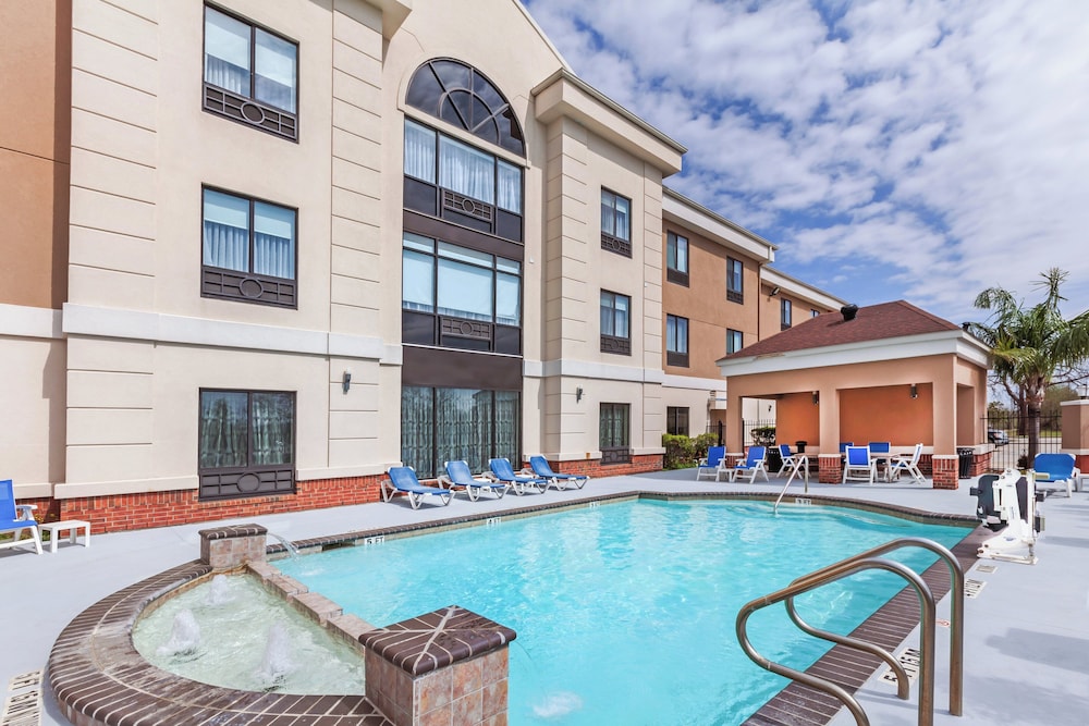Holiday Inn Express Hotel And Suites Houston East 2/50