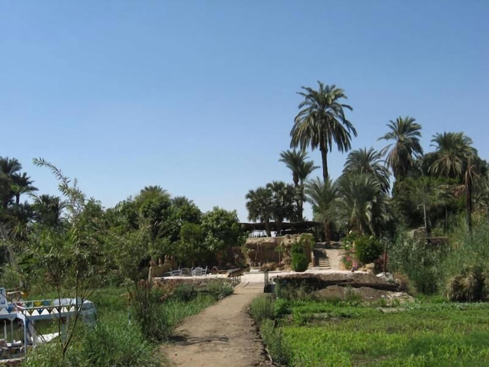 Al Baeirat Hotel 29/44