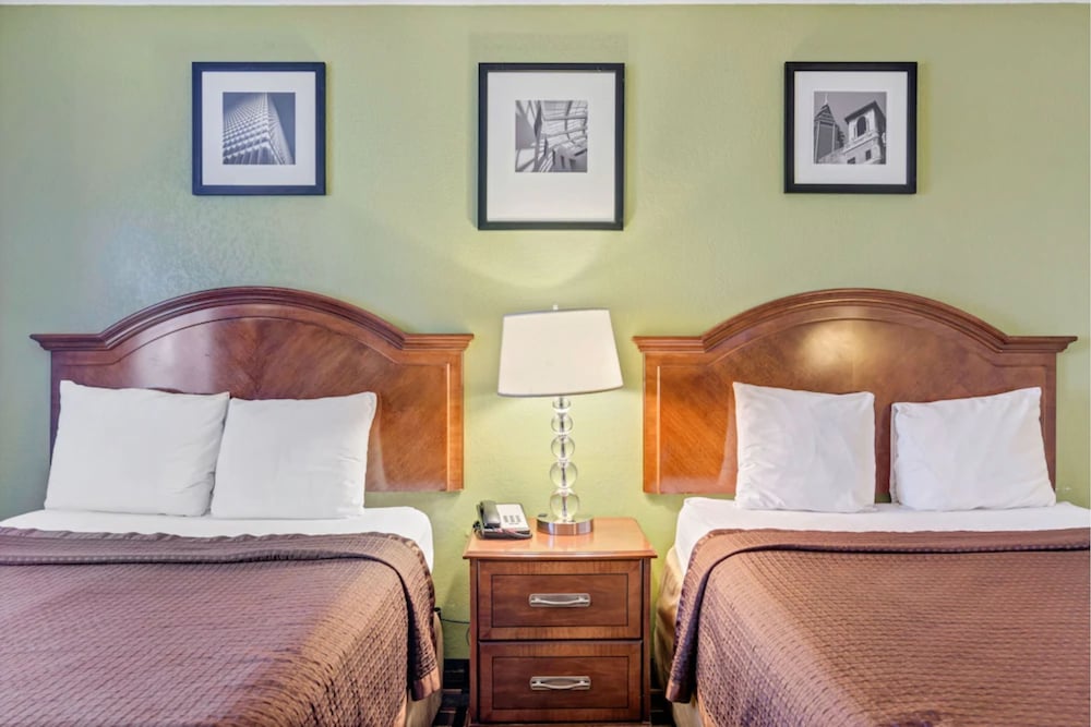 Savannah Garden Hotel 21/41