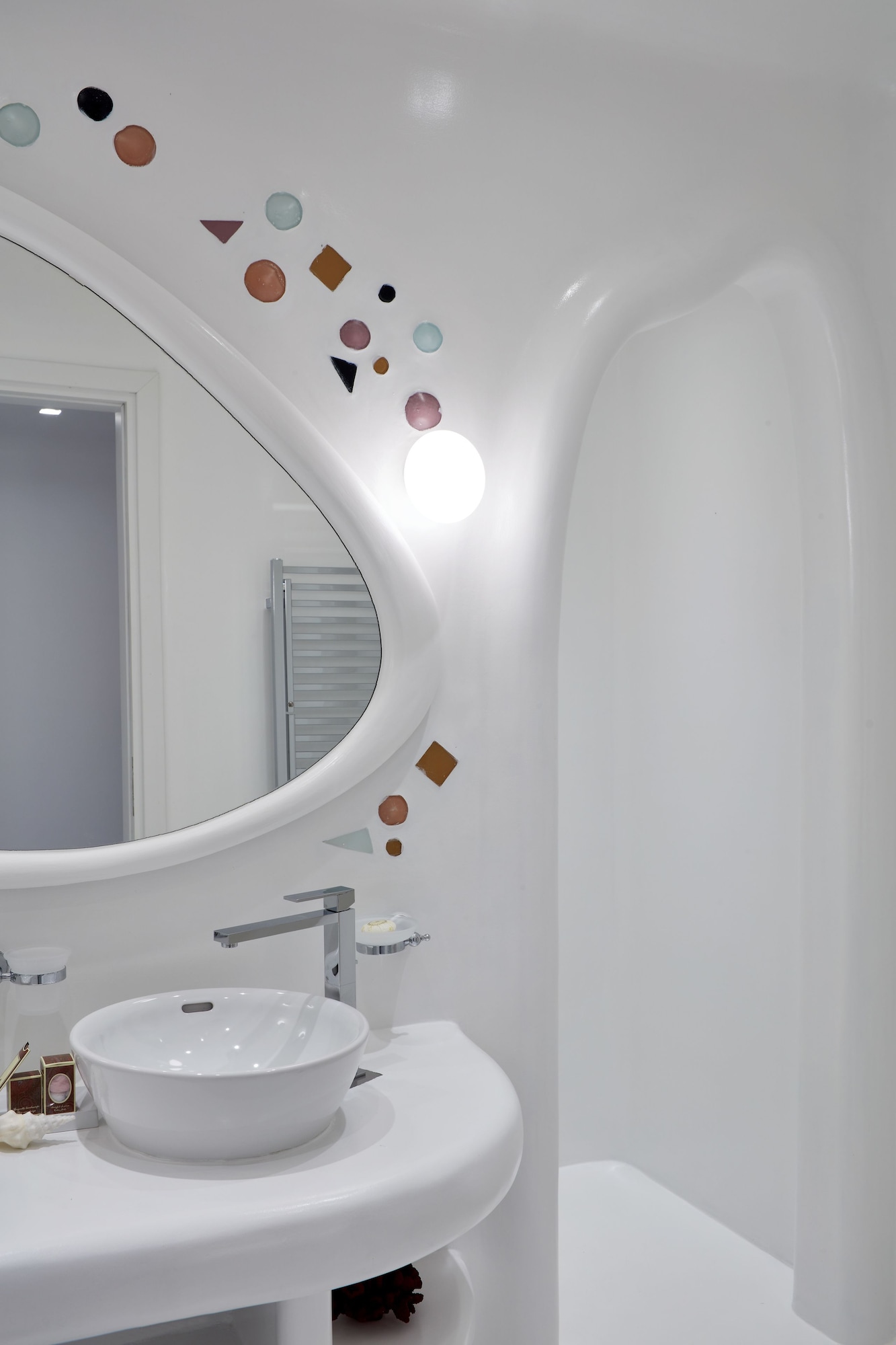 2 Bedrooms, Suite, 2 King Beds, Caldera View، Canaves Oia Sunday Suites 9/10