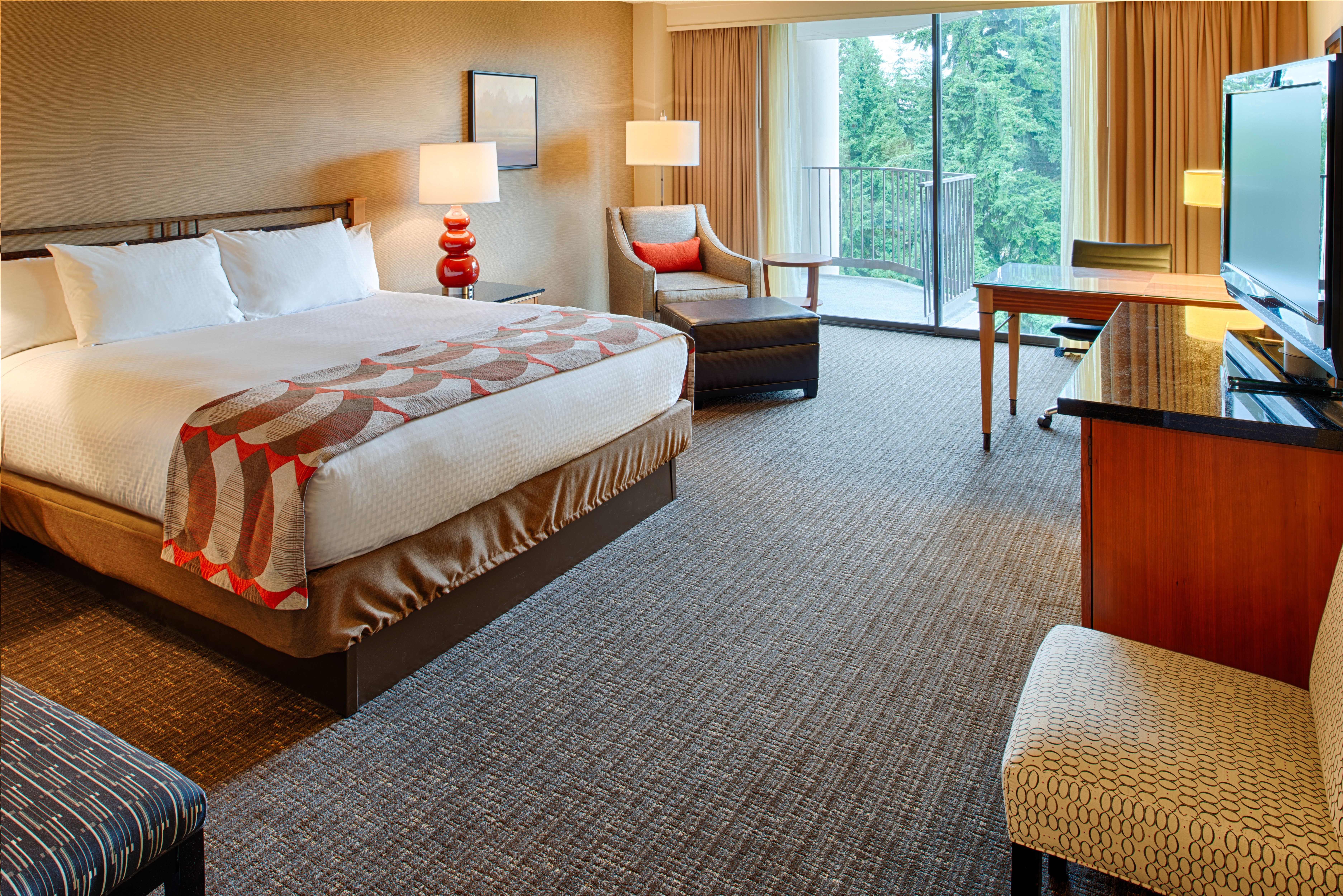 ROOM, KING BED, MOUNTAIN VIEW