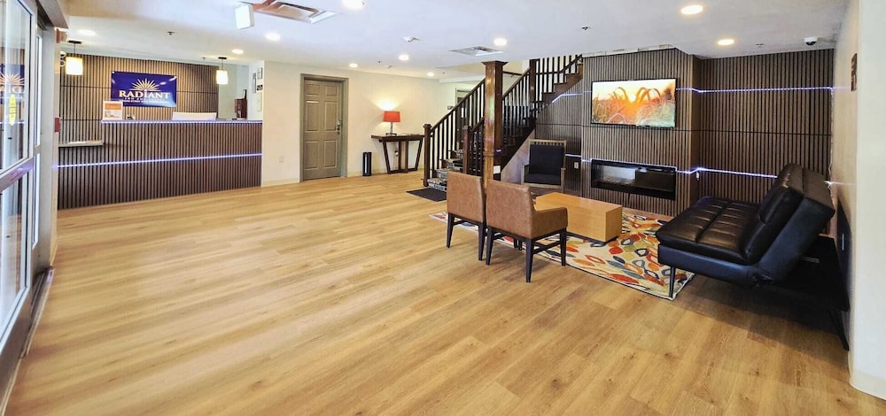 Radiant Inn and Suites Murfreesboro 33/40
