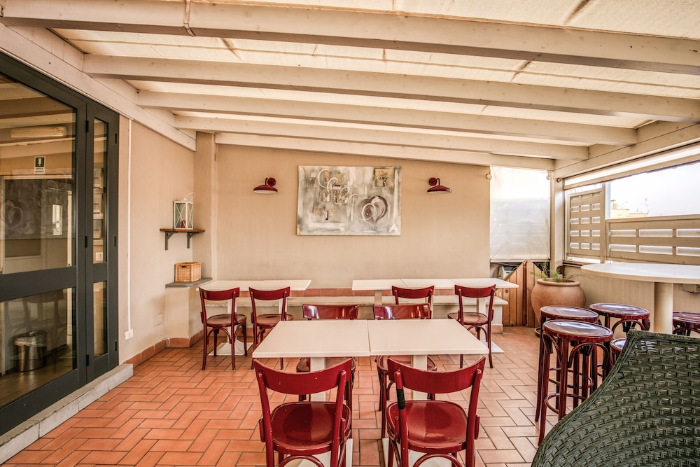 City Guest House 24/37