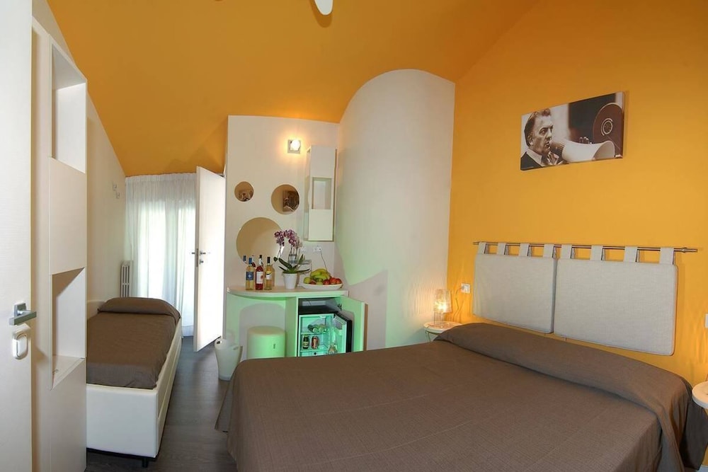 Casablanca Hotel 5/20