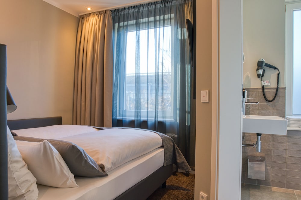 UNO Hotel Hamburg Central 053 12/41