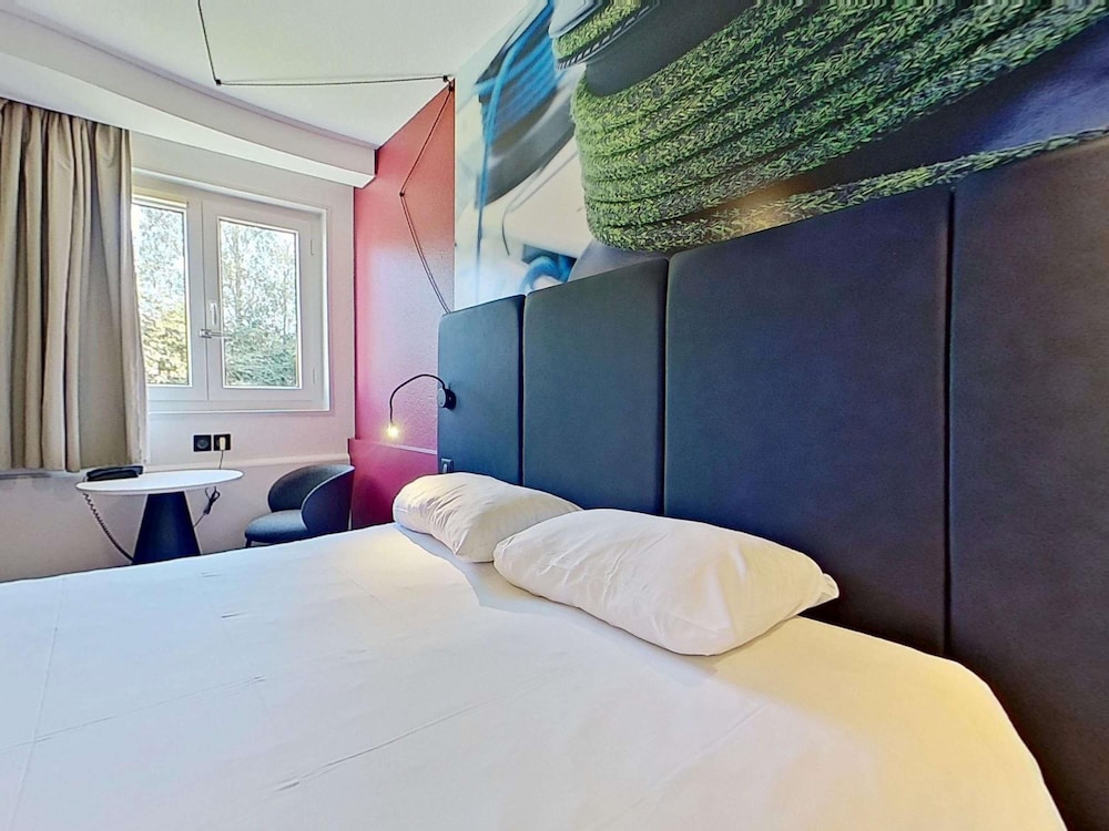 Ibis Vannes 23/59