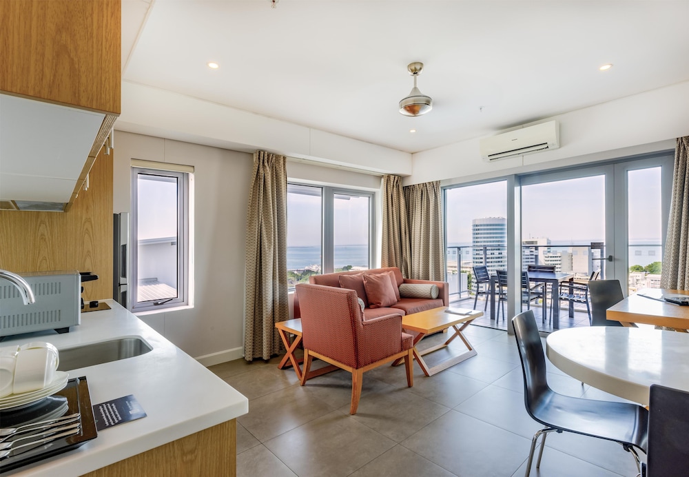 Oaks Darwin Elan Hotel 37/50