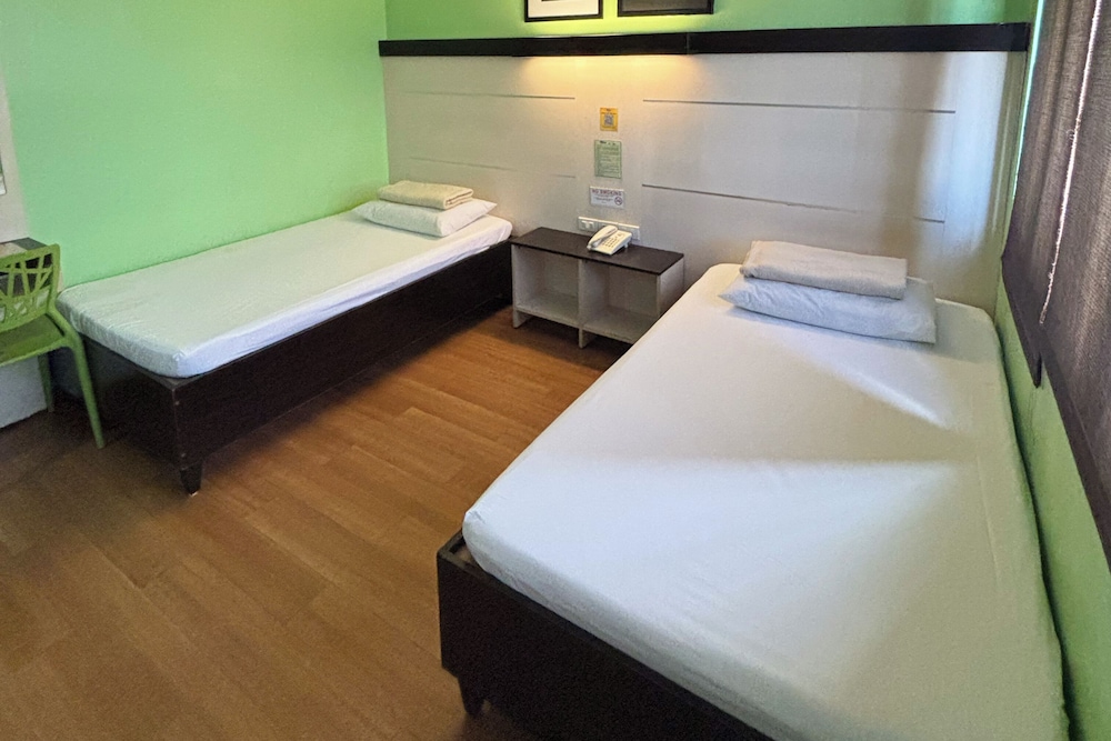 SUPERIOR, TWIN BEDS
