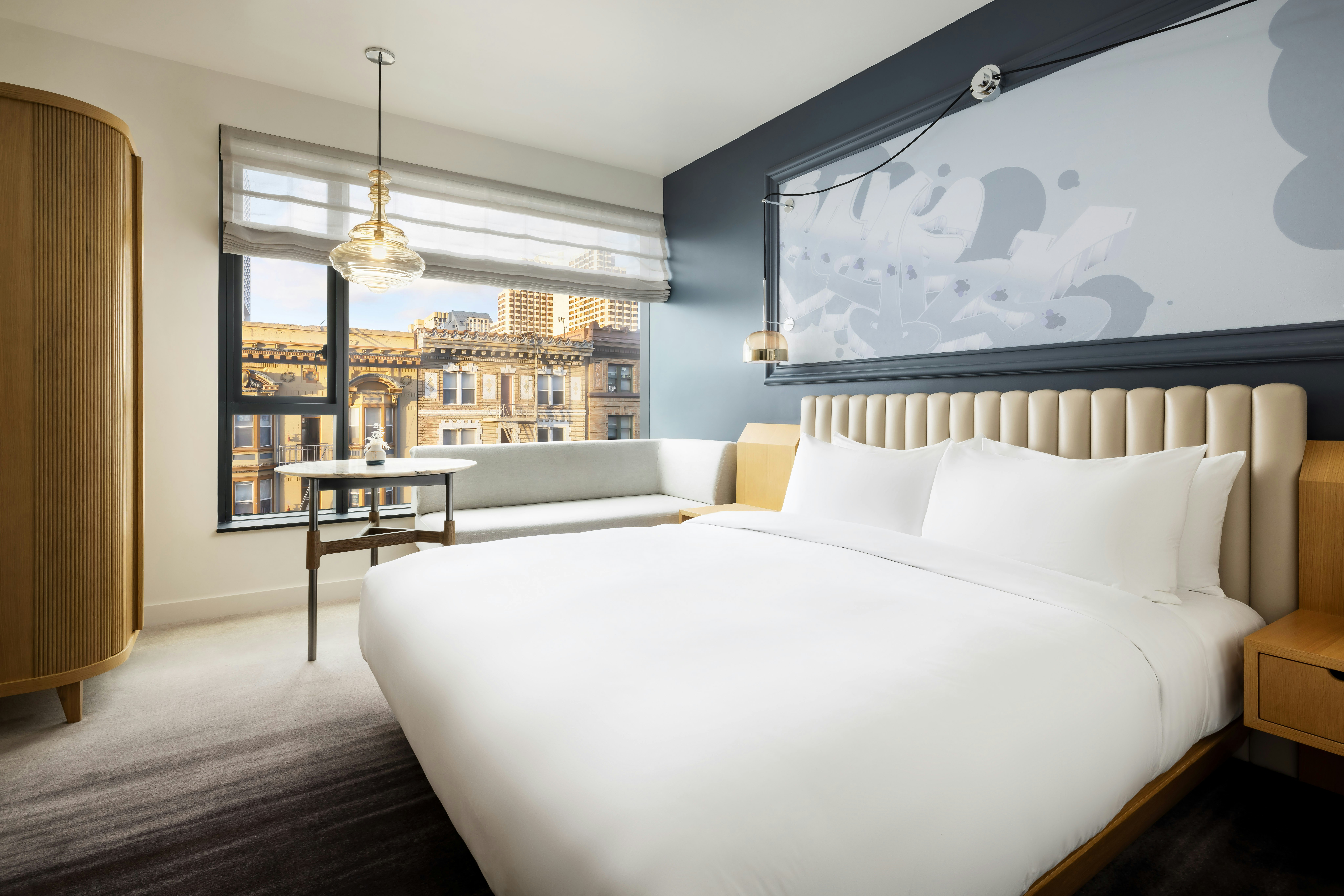 ROOM, KING BED, ACCESSIBLE