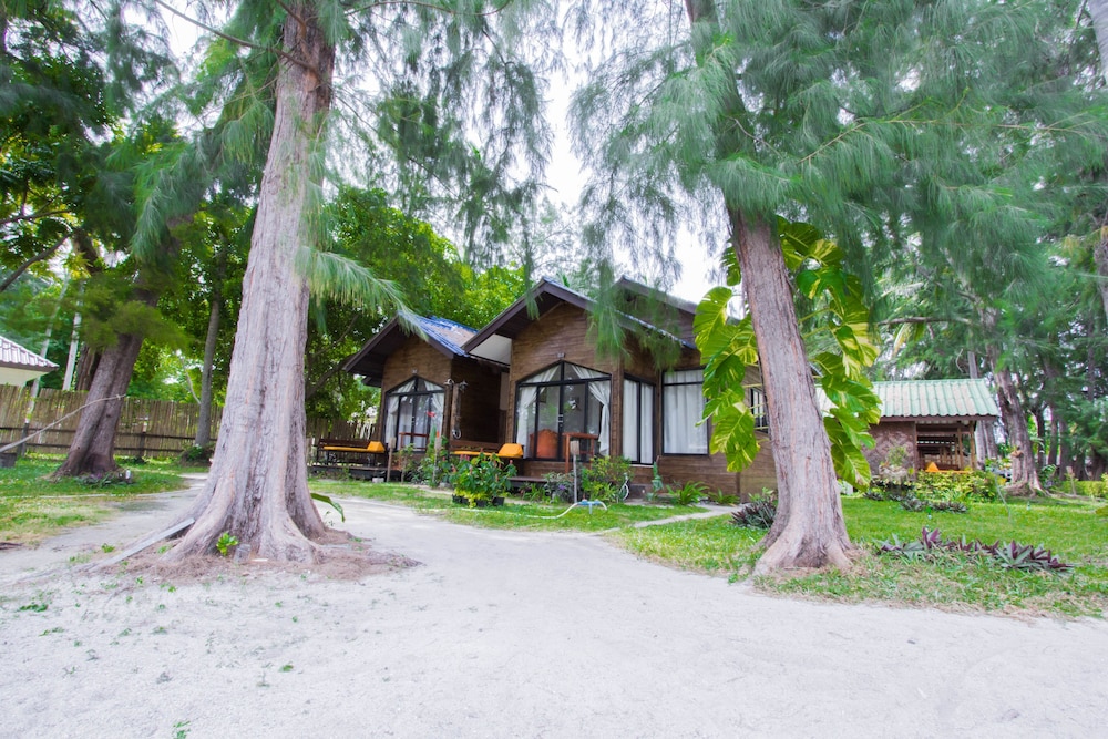 Salisa Resort 67/74