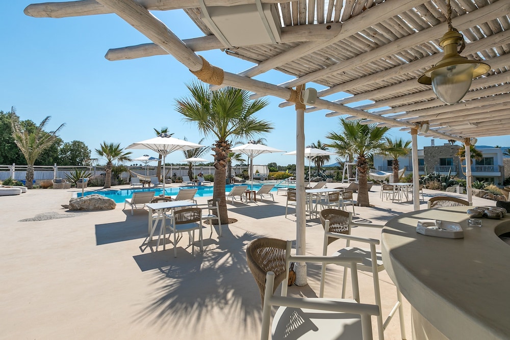 White Pearls Luxury Suites - Adults Only 50/69