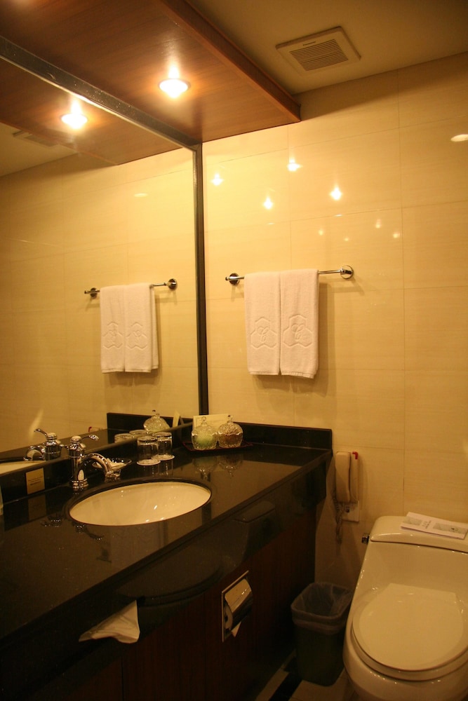 Capital Hotel Beijing 37/37