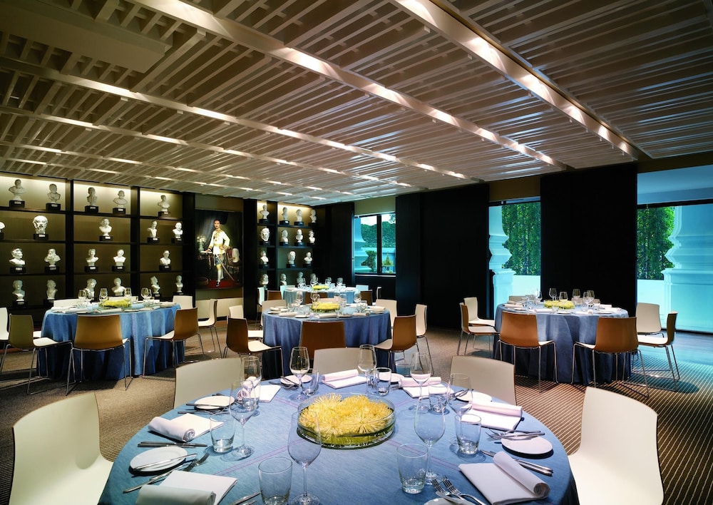 Grand Hyatt Erawan Bangkok 56/76