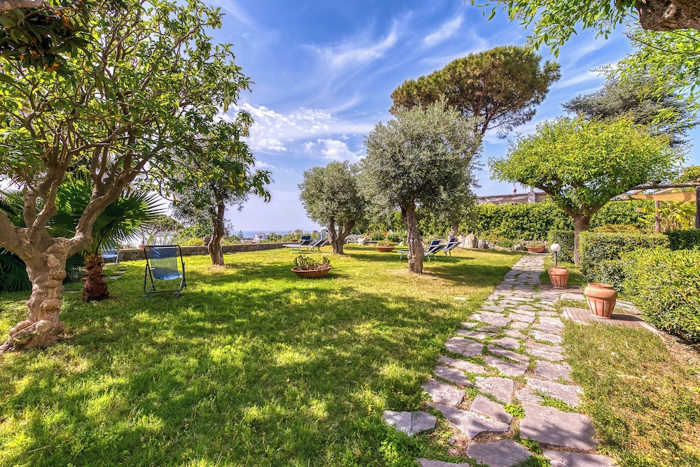 Hotel Villa Melodie - Adults Only 40/50