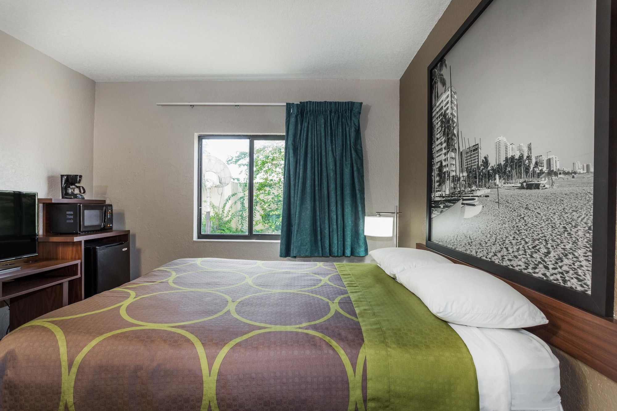 Room, King Bed, Smoking