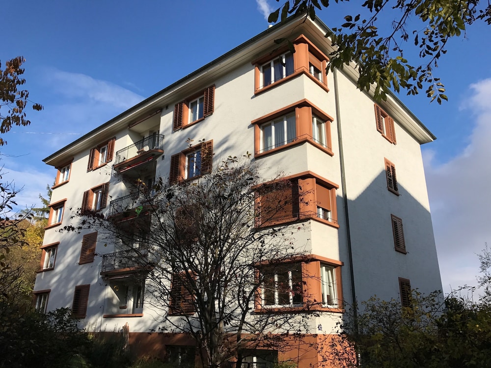 Newly Furnished Apartments In Zurich 1/50