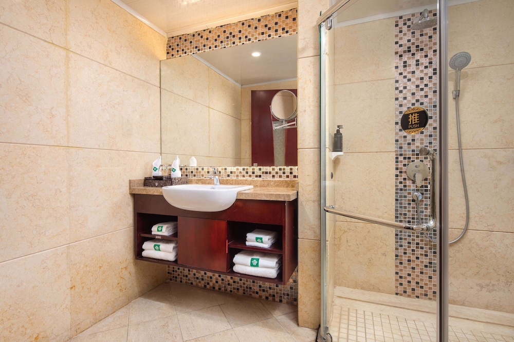 Diyicun Hot Spring Hotel 34/35