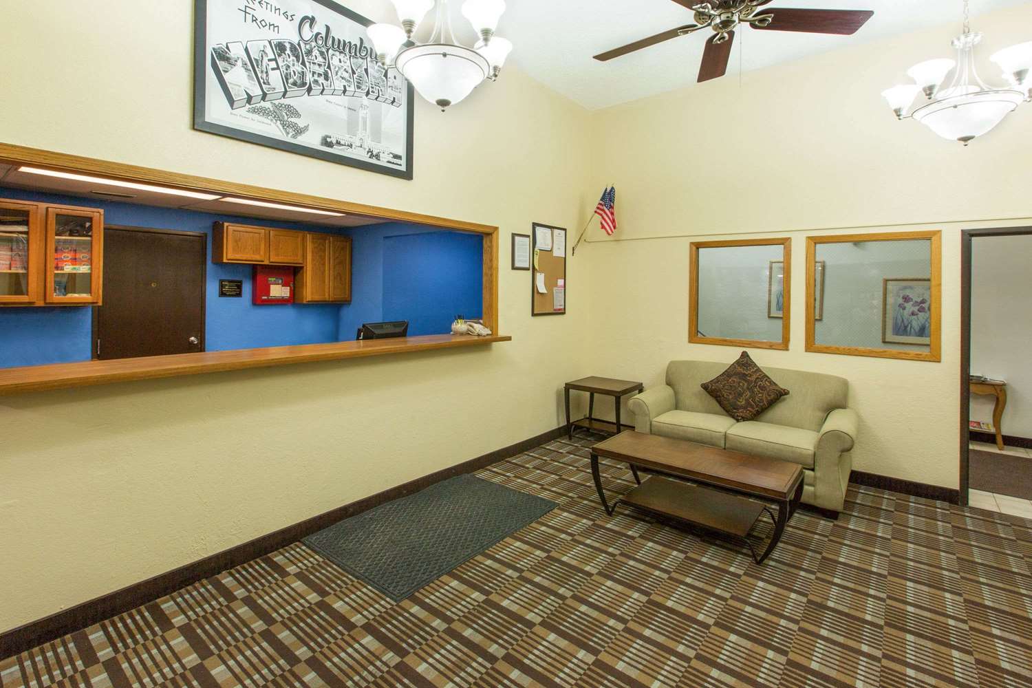 Super 8 by Wyndham Columbus 2/5