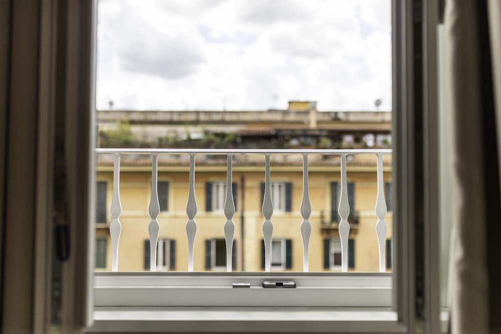 Top Floor Colosseo 4/36