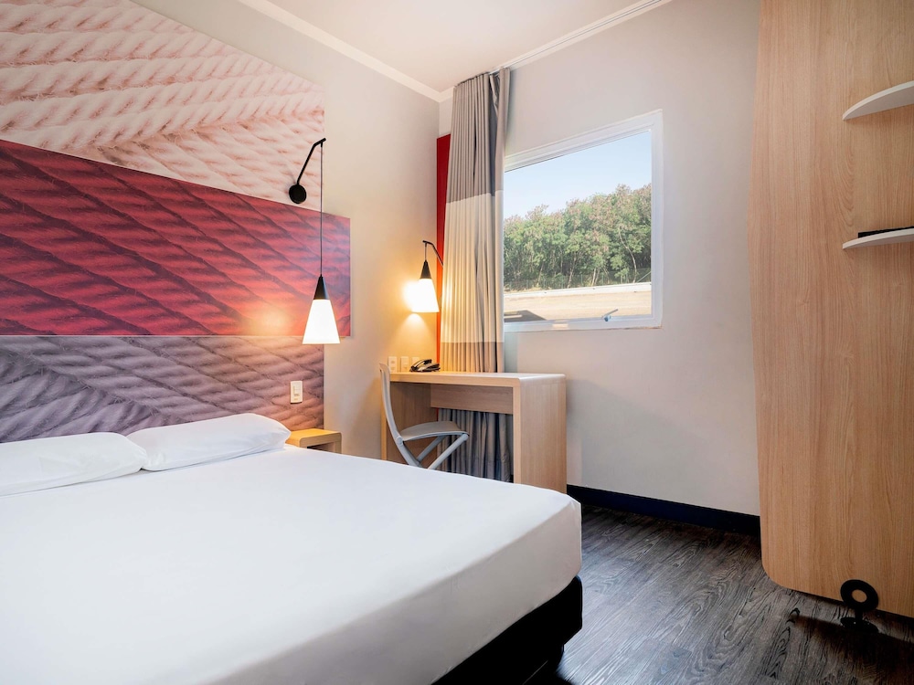Ibis Piracicaba 25/69