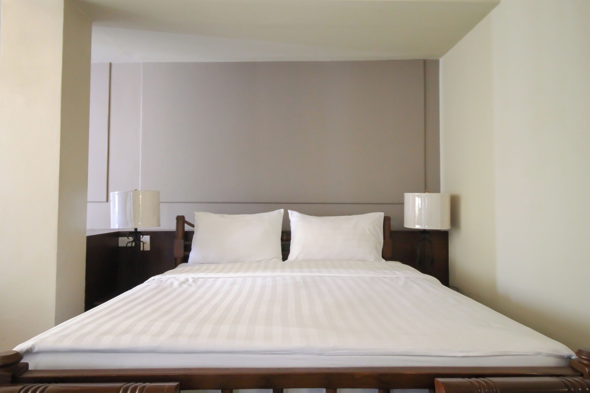 Family, King and Queen Bed
