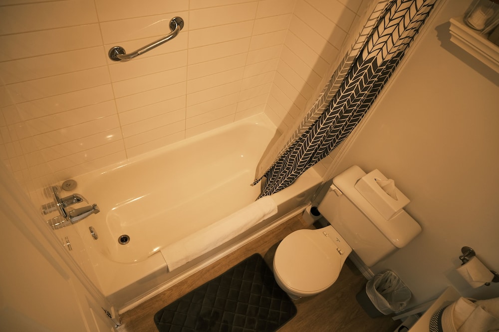 Superior, Murphy Bed, Queen Bed, River View, Private Bathroom، Maison Des Rives 6/7