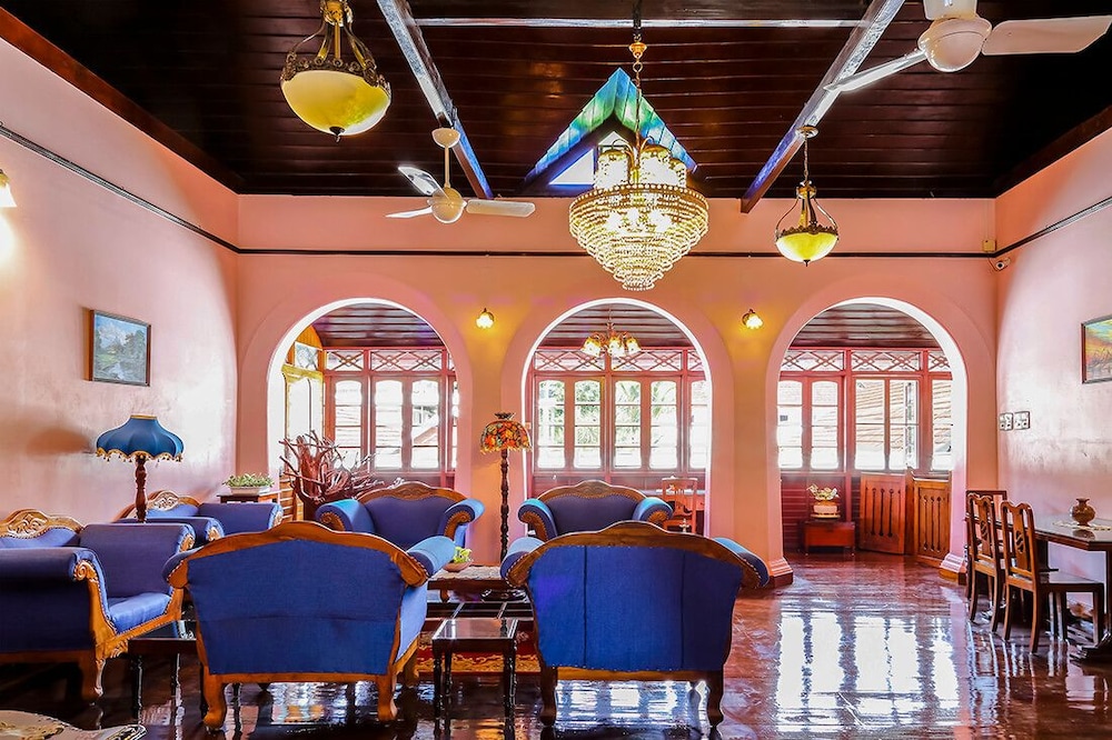 CHIRAMEL RESIDENCY FORTKOCHI 38/54