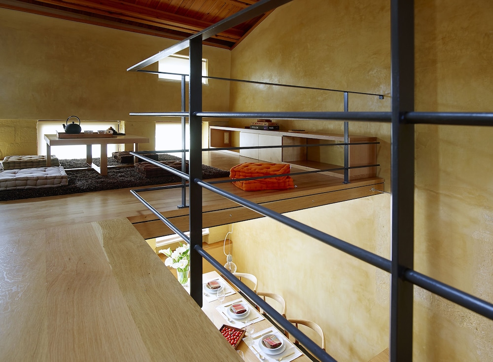 Dorotheou House 16/27