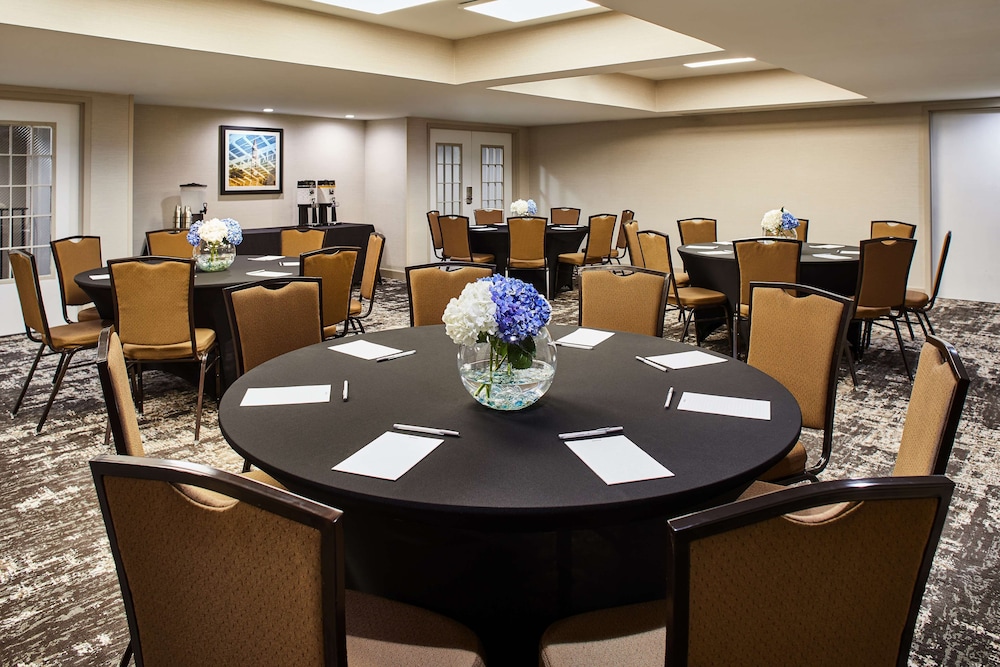 Hampton Inn And Suites Chapel Hill Druham 47/57