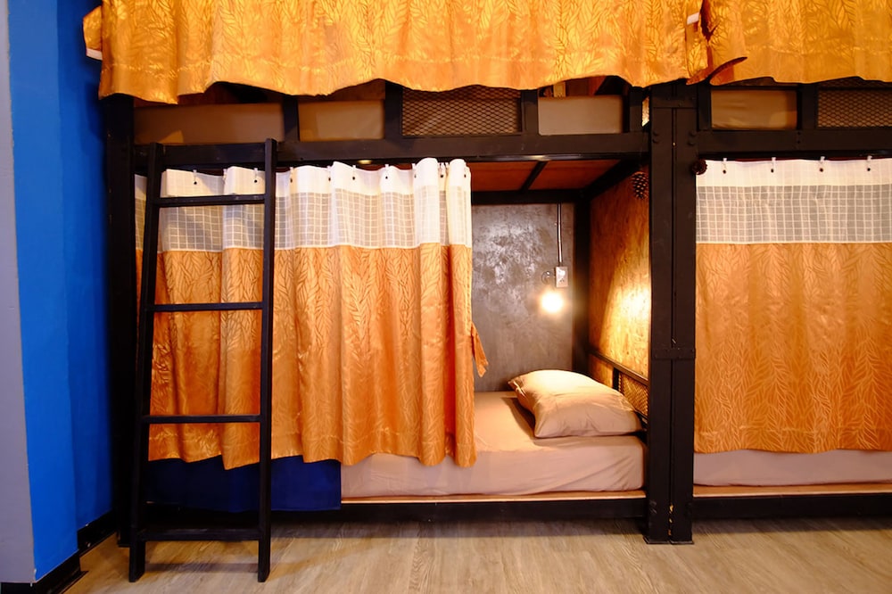 Nap Corner Hostel 14/18