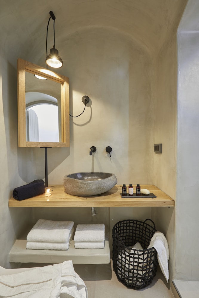 Floria Suites 46/46