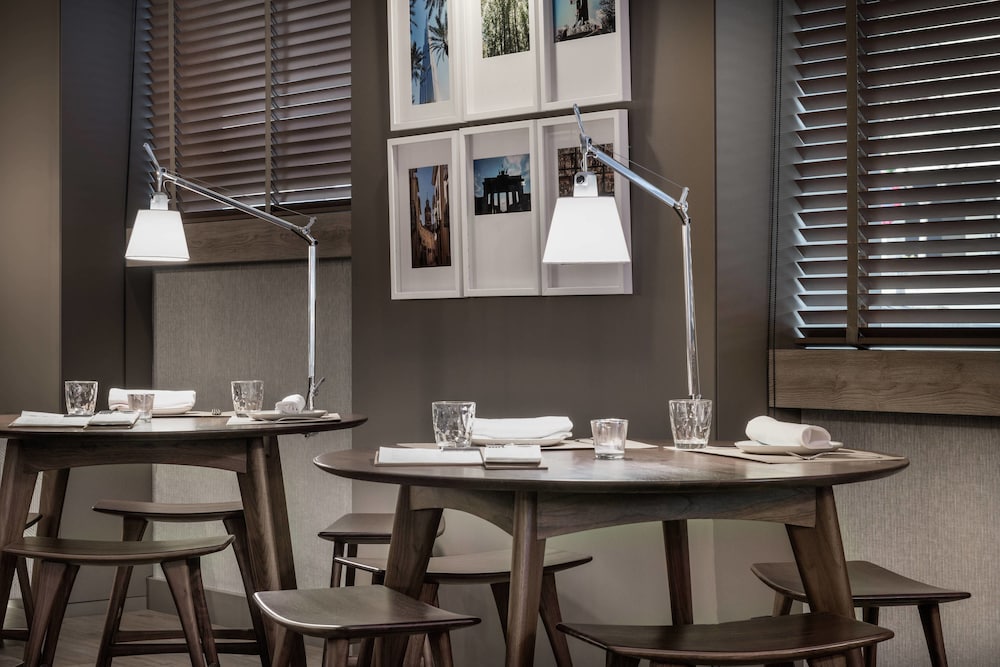 AC Hotel Alicante by Marriott 49/59