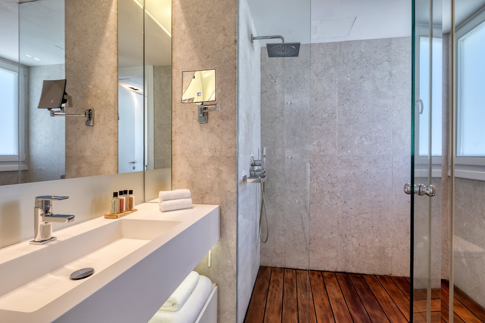 Patmos Aktis Suites And Spa 27/86