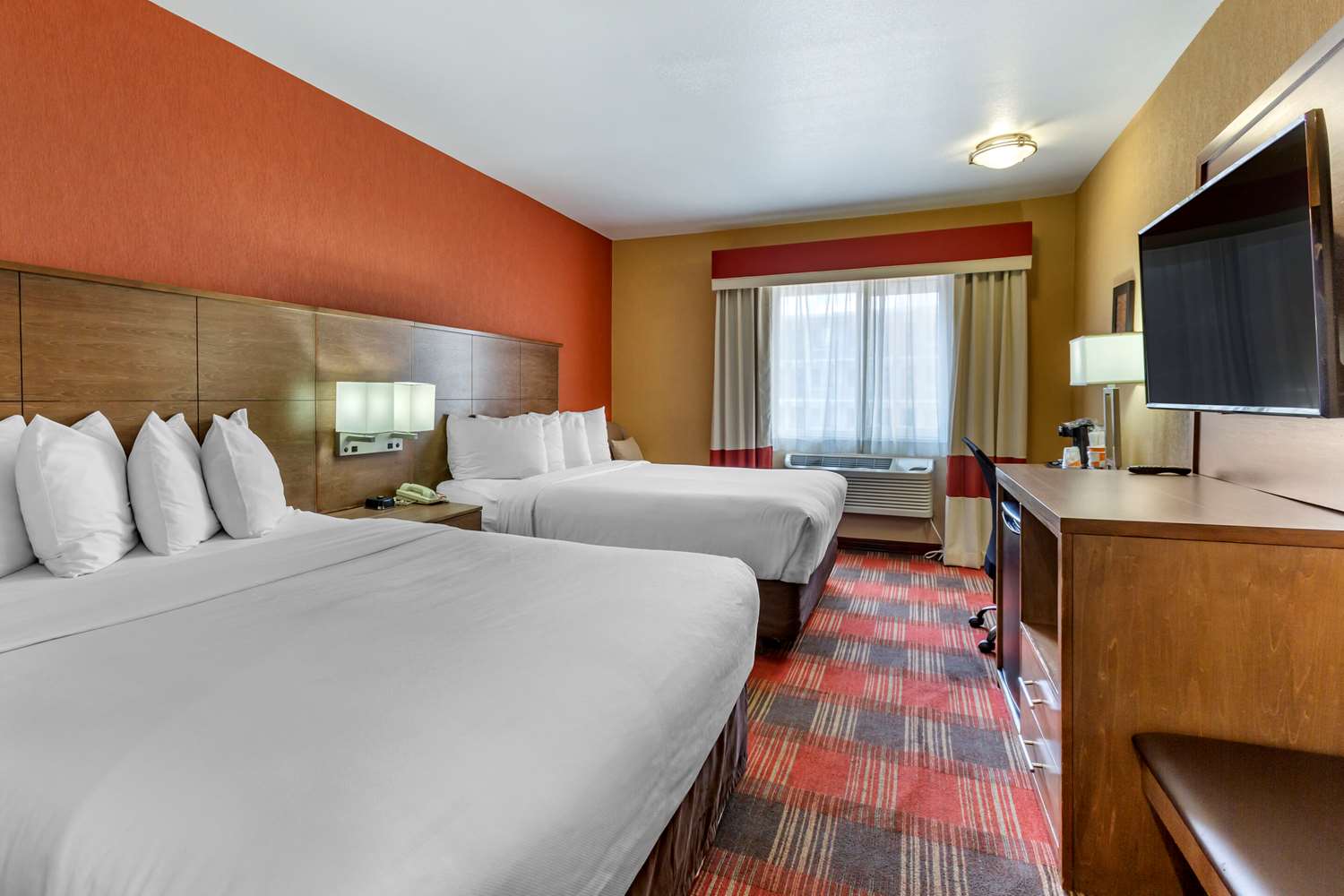 SUITE, 2 QUEEN BEDS