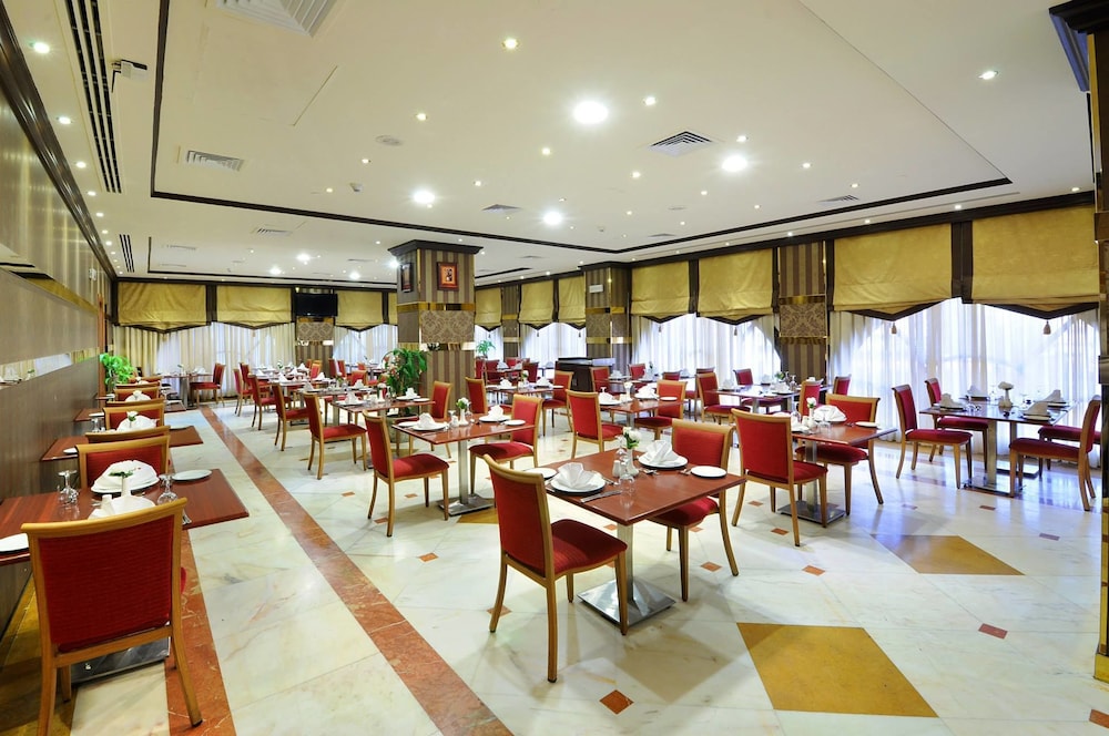 فندق زوار العالمي(Zowar Alalami hotel) 35/43