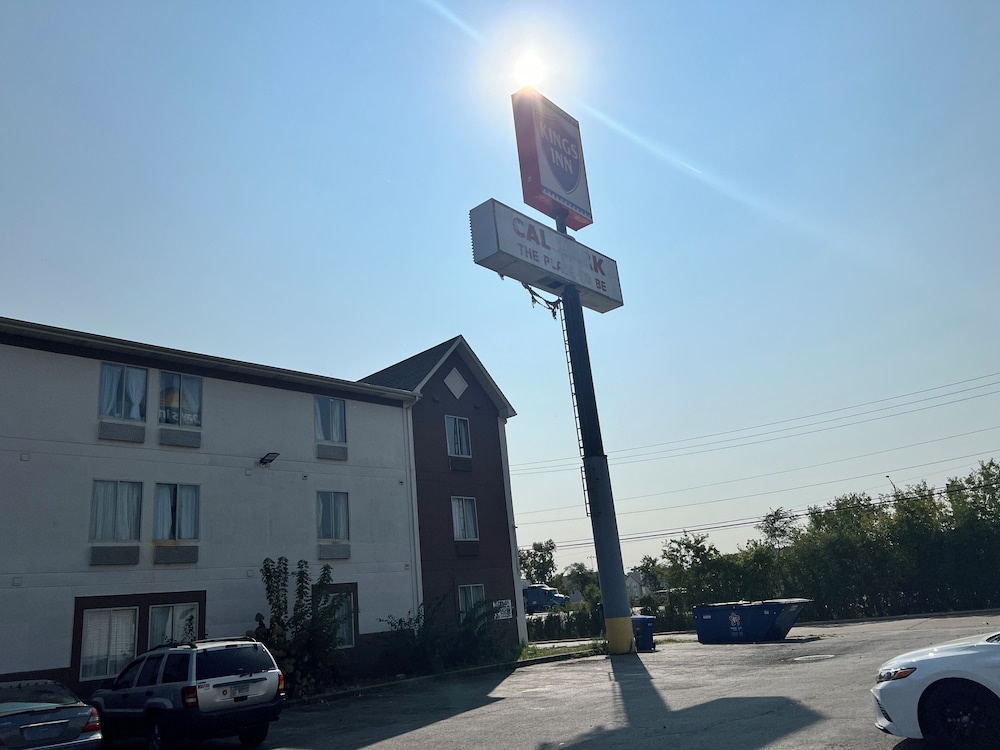 Kings Inn By OYO Calumet Park I-57 6/56