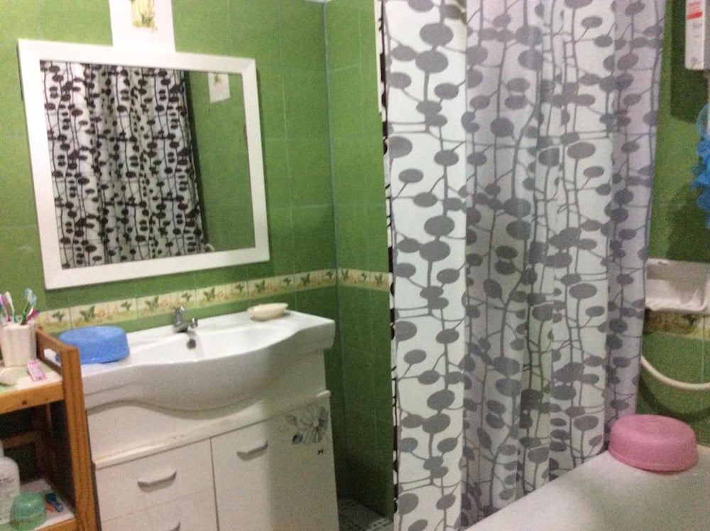 Chaleena Homestay 27/29