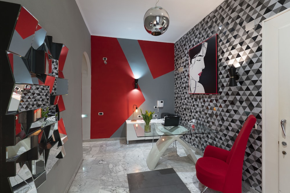 H Rooms Naples Boutique Hotel 49/50