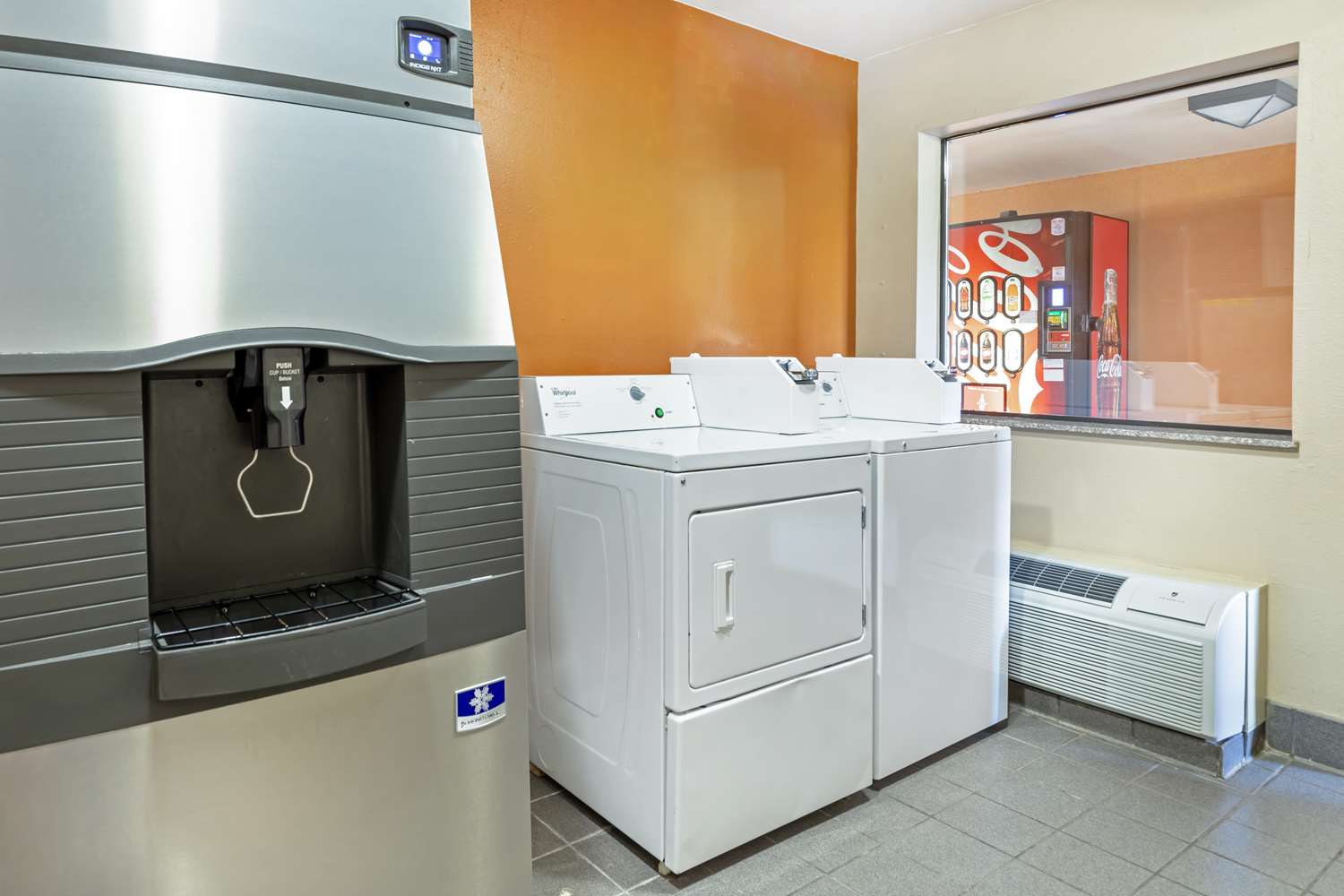 Best Western Inn & Suites New Braunfels 8/35