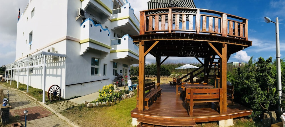 Yurong B&B 5/50