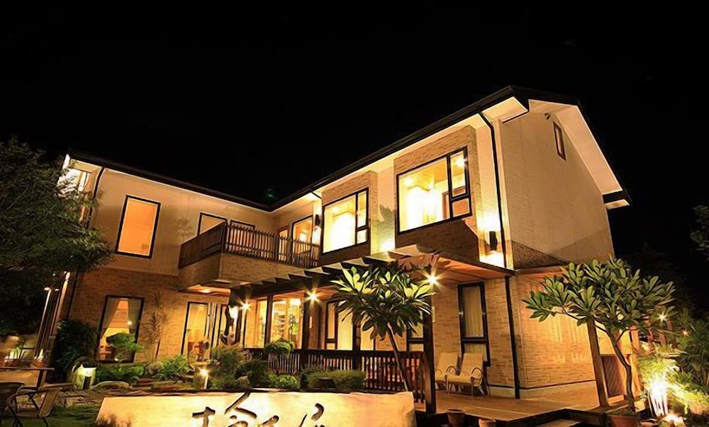 Cypress House 2/49