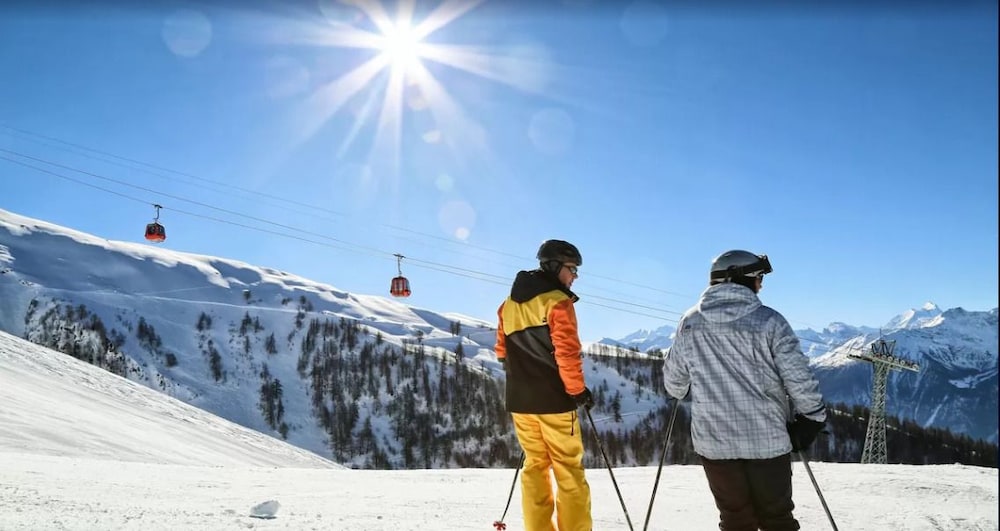 Thermal Hotels And Walliser Alpentherme Leukerbad 75/77