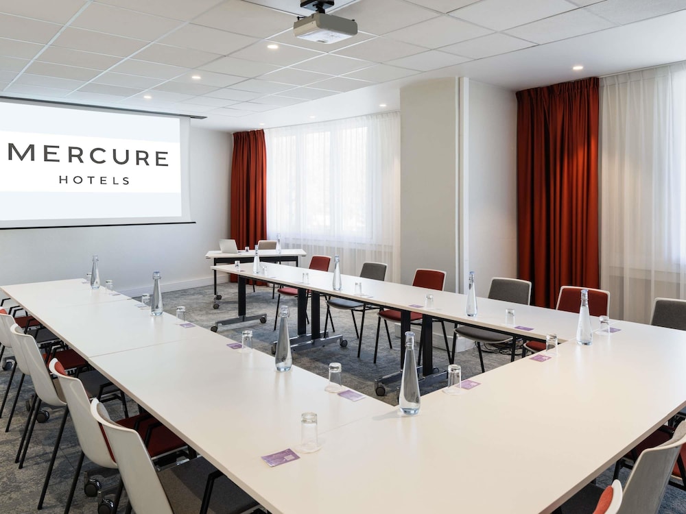 Mercure Paris La Defense 56/66