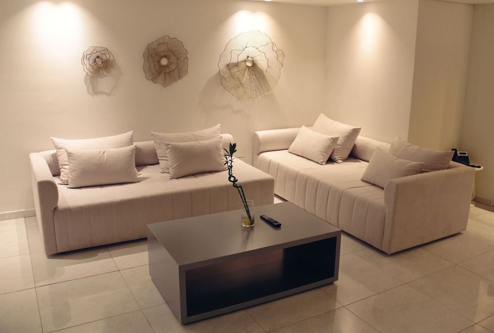 Nissiblu Beach Resort 50/75