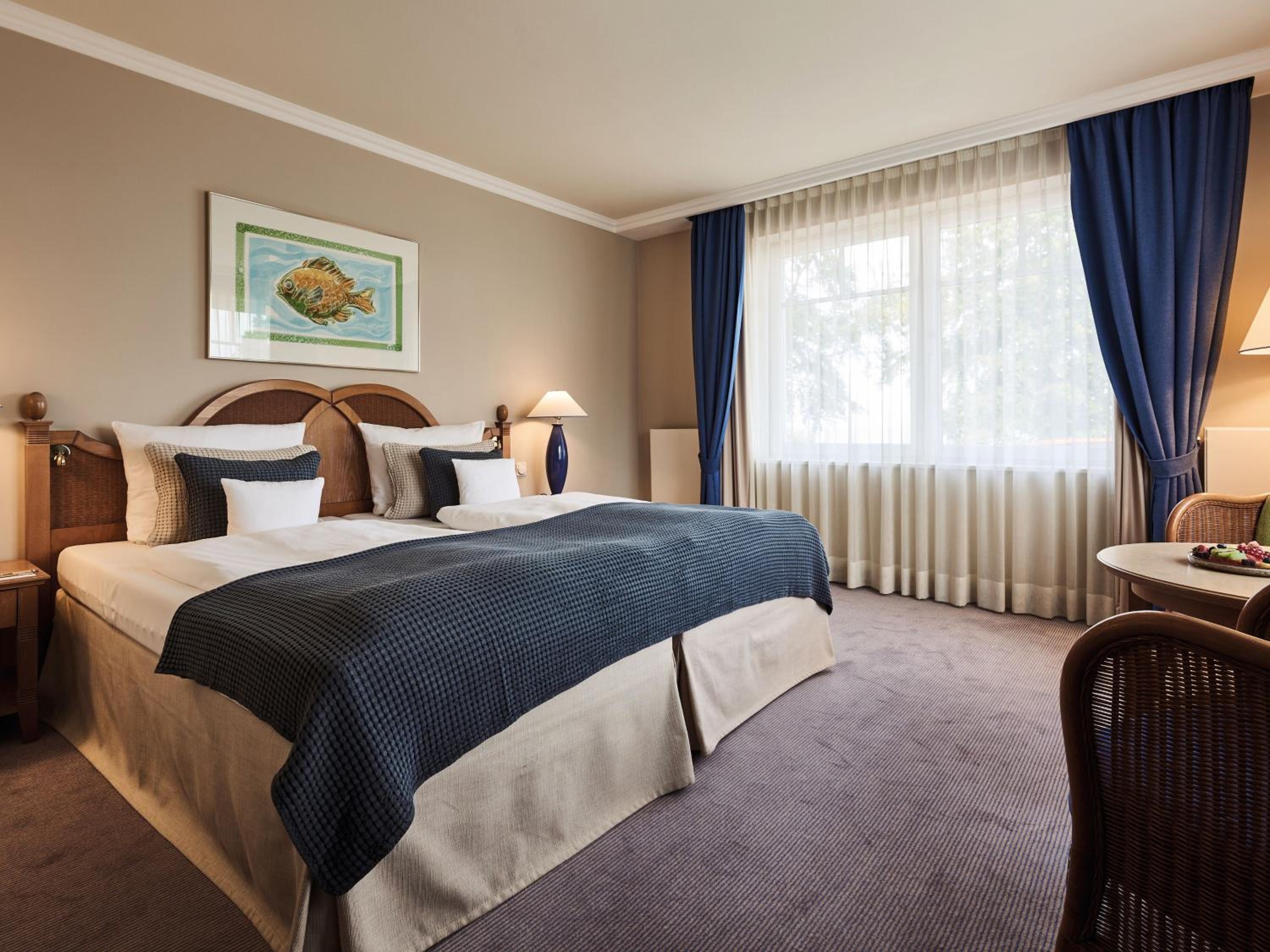 Room, Double Bed, Sea Side
