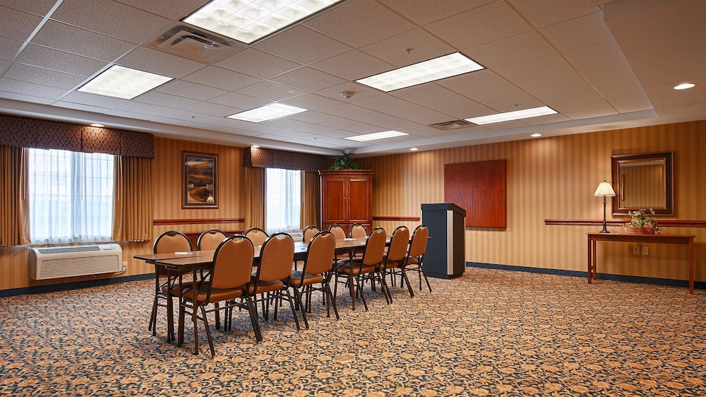 Executive Inn & Suites 29/39